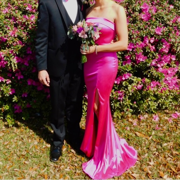 PINK SILK EVENING GOWN (PROM/PAGEANT/FORMAL) - Picture 4 of 11